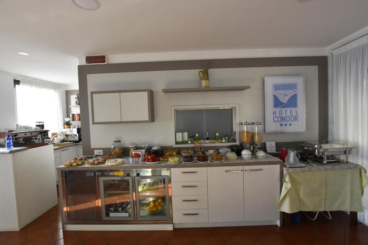 Hotel Condor 3*