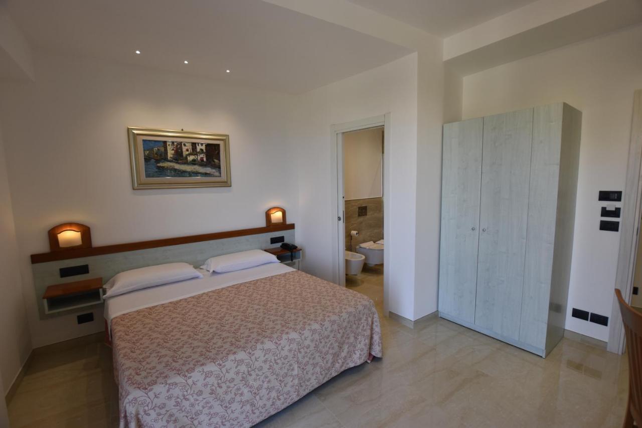 Condor Hotel 3*