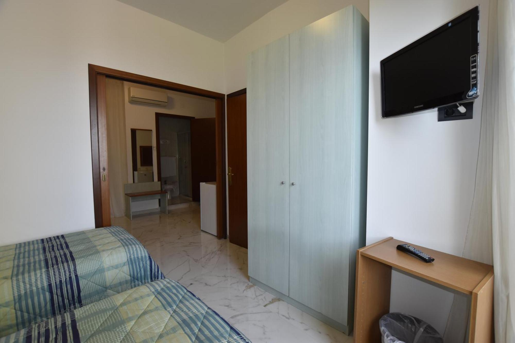 Condor Hotel 3*