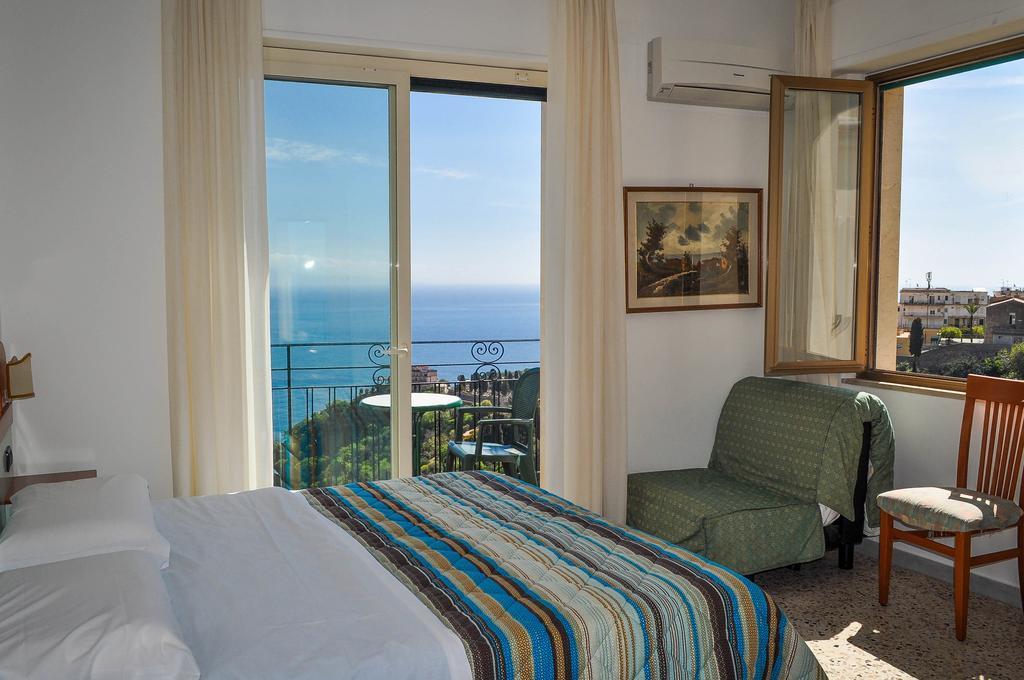 Condor Hotel